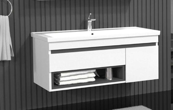 DS MANLIO BANYO DOLABI
