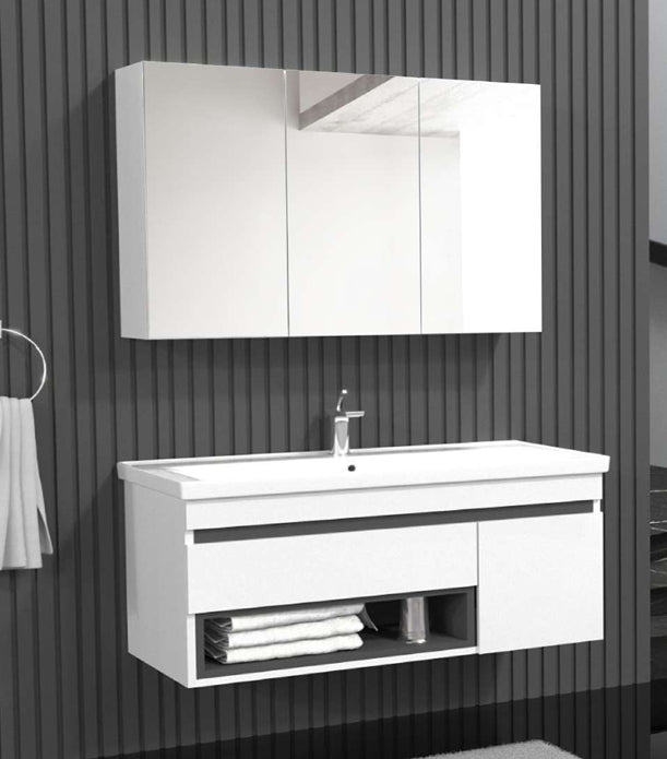DS MANLIO BANYO DOLABI