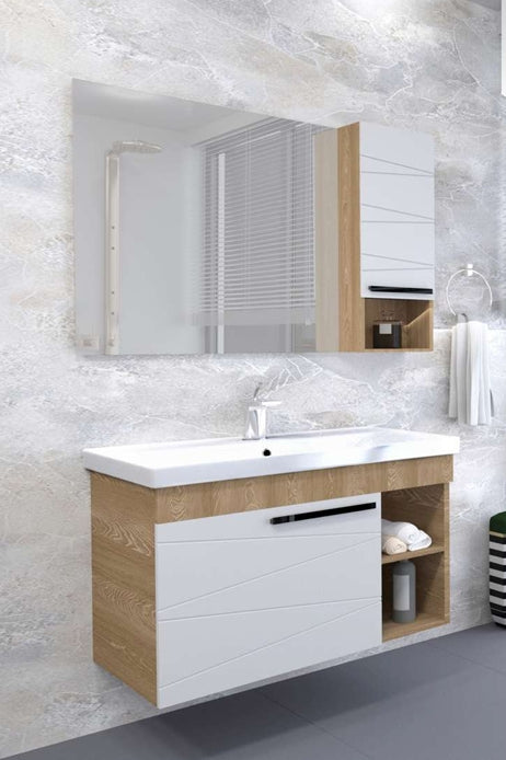 DS ILYA BANYO DOLABI
