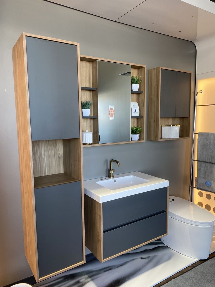 BANYO DOLABI